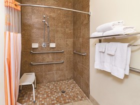 La Quinta Inn & Suites by Wyndham Glen Rose