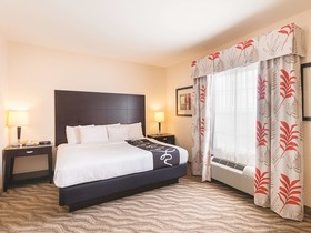 La Quinta Inn & Suites by Wyndham Glen Rose