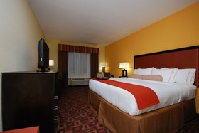 Holiday Inn Express Gonzales