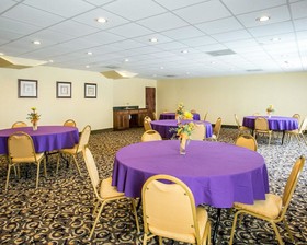 Sleep Inn & Suites Gonzales