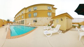 Sleep Inn & Suites Gonzales