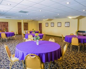 Sleep Inn & Suites Gonzales