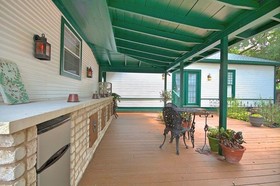 Granbury Gardens Bed And Break
