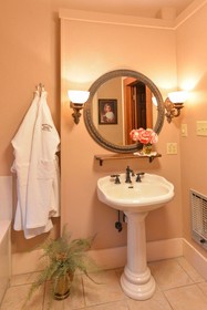 Historic Nutt House Hotel