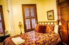 Historic Nutt House Hotel