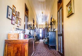 Historic Nutt House Hotel