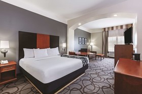 La Quinta Inn & Suites by Wyndham Granbury