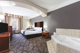 La Quinta Inn & Suites by Wyndham Granbury