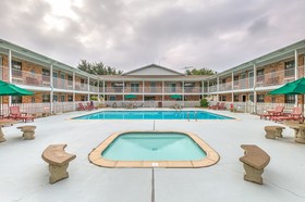 Lake View Inn