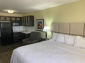 Candlewood Suites Grand Prairie - Arlington