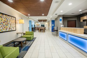 Holiday Inn Express & Suites Dallas - Grand Prairie I-20