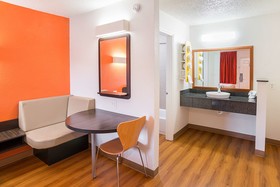 Motel 6 Grand Prairie