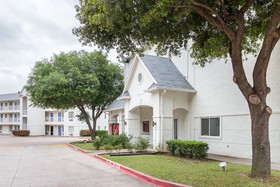 Motel 6 Grand Prairie