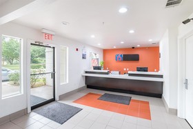 Motel 6 Grand Prairie