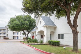 Motel 6 Grand Prairie