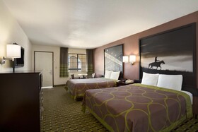 Super 8 by Wyndham Grand Prairie Southwest