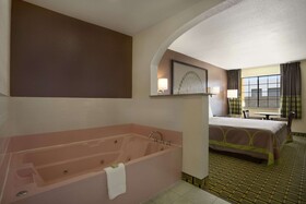 Super 8 by Wyndham Grand Prairie Southwest