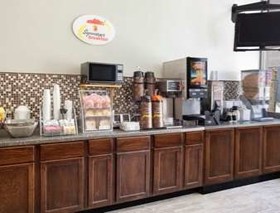 Super 8 by Wyndham Grand Prairie North