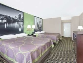Super 8 by Wyndham Grand Prairie North