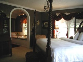 Cozy Rose Inn