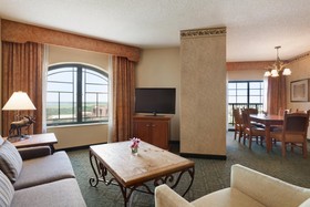 Embassy Suites by Hilton Grapevine DFW Airport North