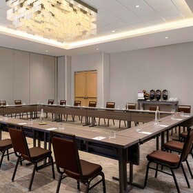 Hilton Garden Inn Grapevine at Silverlake Crossings