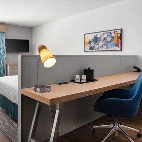 Hilton Garden Inn Grapevine at Silverlake Crossings