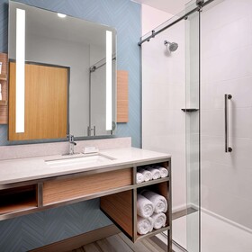 Hilton Garden Inn Grapevine at Silverlake Crossings