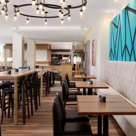 Hilton Garden Inn Grapevine at Silverlake Crossings