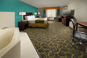 Holiday Inn Express Hotel & Suites DFW Grapevine
