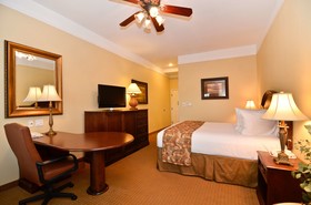 Best Western Plus Monica Royale Inn & Suites
