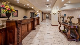 Best Western Plus Monica Royale Inn & Suites