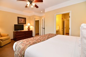 Best Western Plus Monica Royale Inn & Suites