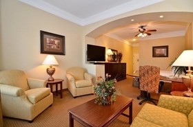 Best Western Plus Monica Royale Inn & Suites