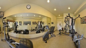 Best Western Plus Monica Royale Inn & Suites