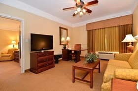 Best Western Plus Monica Royale Inn & Suites