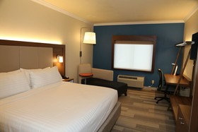 Holiday Inn Express & Suites Greenville