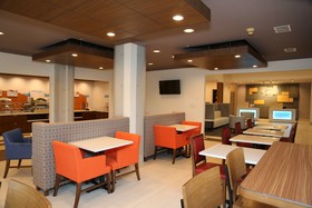 Holiday Inn Express & Suites Greenville