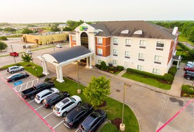 Holiday Inn Express & Suites Greenville