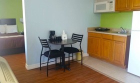 Americas Best Value Inn & Suites Groves Port Arthur