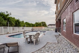 Country Inn & Suites by Radisson, Harlingen, TX