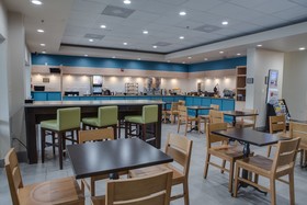 Country Inn & Suites by Radisson, Harlingen, TX