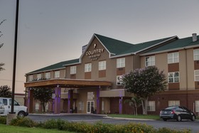 Country Inn & Suites by Radisson, Harlingen, TX