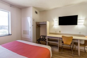 Motel 6