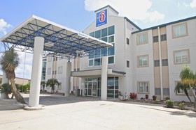 Motel 6