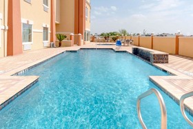 Super 8 by Wyndham Hidalgo/McAllen Area