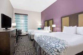 La Quinta Inn & Suites by Wyndham Hillsboro