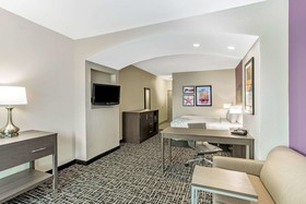 La Quinta Inn & Suites by Wyndham Hillsboro