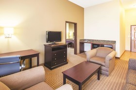 La Quinta Inn & Suites by Wyndham Hillsboro