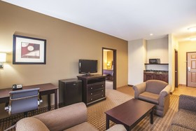 La Quinta Inn & Suites by Wyndham Hillsboro
